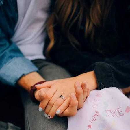 مجتبی منتظری ولنتاینت مبارک باشه عشقم
