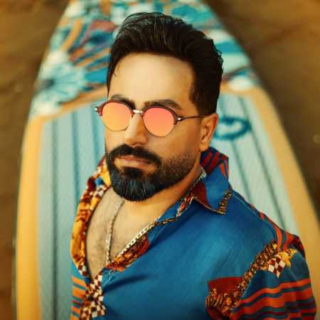 وحید مرادی ارتش تک نفره