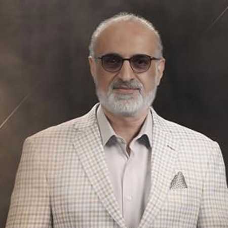 محمد اصفهانی نگاهت می‌کنم در من غمی آرام می‌گیرد
